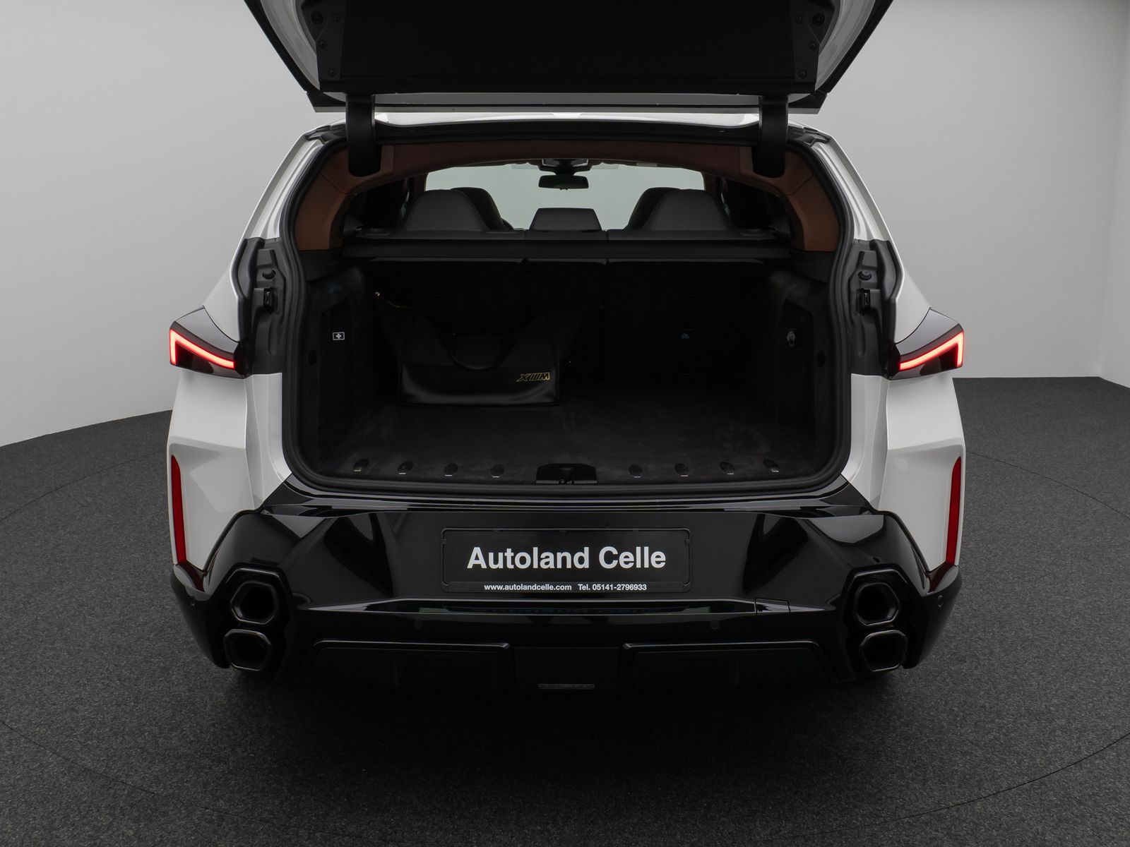 Fahrzeugabbildung BMW XM Individual M Sitze DAB B&W Massage SoftClose