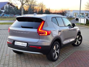 Volvo XC 40 XC40 Core 2WD KLIMA-LED-SHZG-NAVI-FSHZG