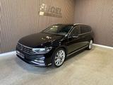 Volkswagen Passat Variant 2.0 TDI DSG R-Line IQ-Light|AHK|P - : Schwarz, Vollleder, Kombi