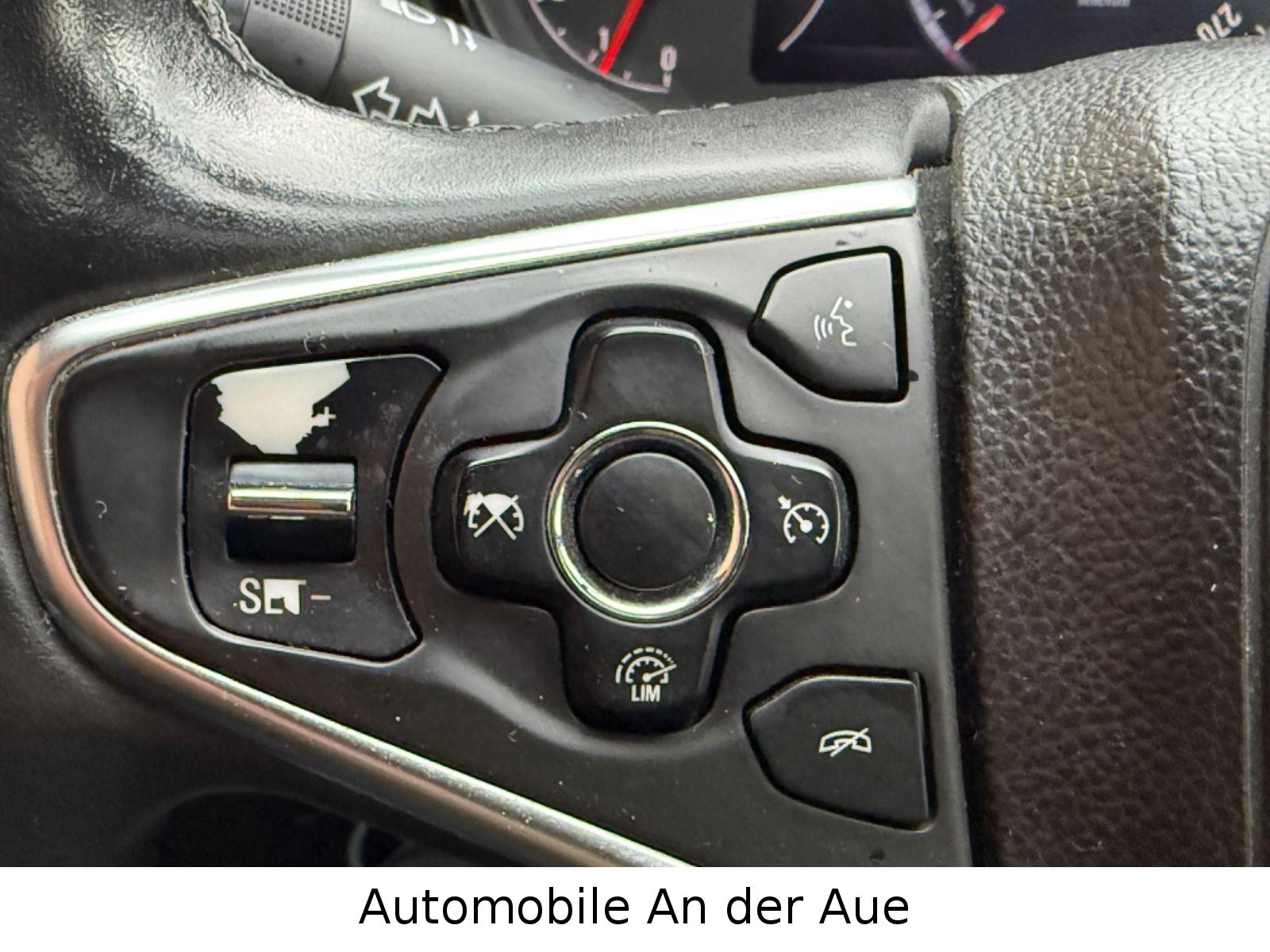 Opel Insignia 2015 — photo 21