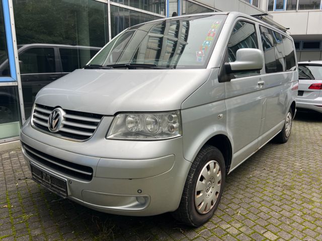 Volkswagen T5 Transporter Bus Multivan