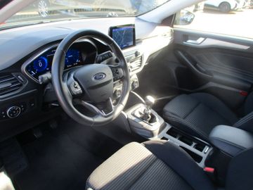 Ford Focus Turnier Titanium BLIS + Winterp.+ Kamera