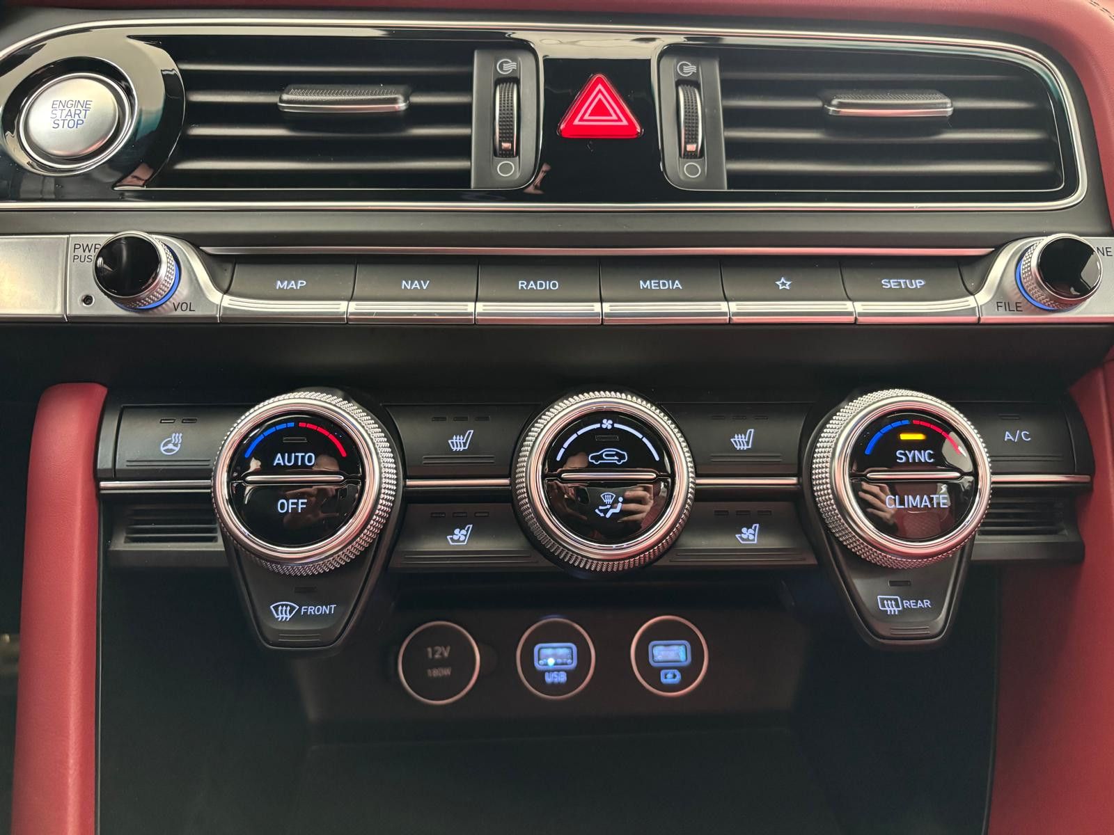 Fahrzeugabbildung Genesis G70 SB 2.0T RWD Sport ACC*PANO*NAPPA*LEXICON