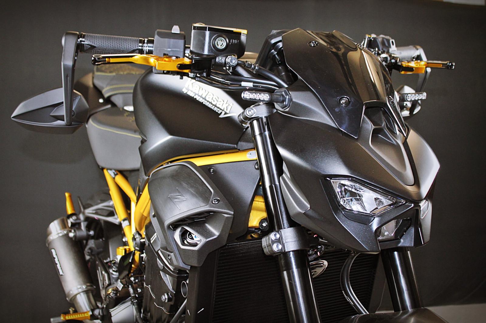 Kawasaki Z900 2026 Gold-Frame Gunsmoke,,evo2 ,,Plus SW,,