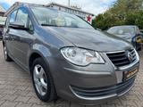Volkswagen Touran Trendline*Klima*Dachreling*Top Zustand - Volkswagen Touran aus 2010