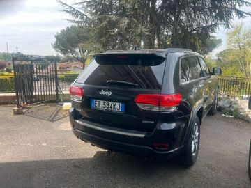 Jeep Grand Cherokee - 9