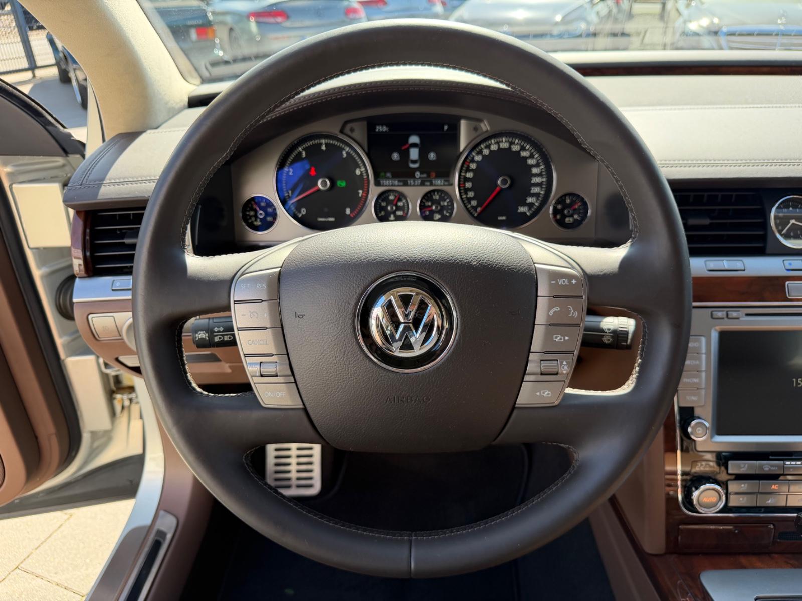 Volkswagen Phaeton 3.6 FSI Exclusive*VW SCHECKHEFT*TOP*