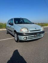 Renault Clio NEOP. 1.2 cat 3 porte RT - Renault Clio aus 1999: 1.2
