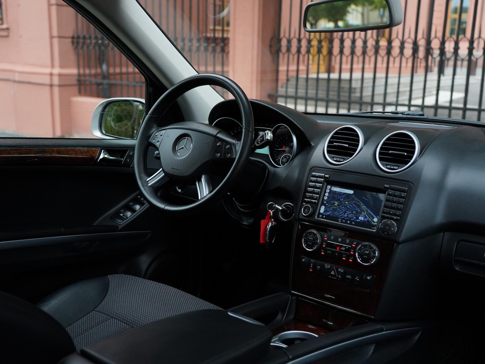Mercedes-Benz ML 320 CDI 4Matic*Carplay~AHK~S-Dach~Luft~Xenon*