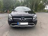 Mercedes-Benz GLA 220 d AMG-Opt. Navi 8-Fach ber. Top zustand - Mercedes-Benz GLA-Klasse von privat