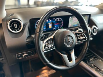 Mercedes-Benz GLA 220 d 4Matic *LED*AHK*Keyless*