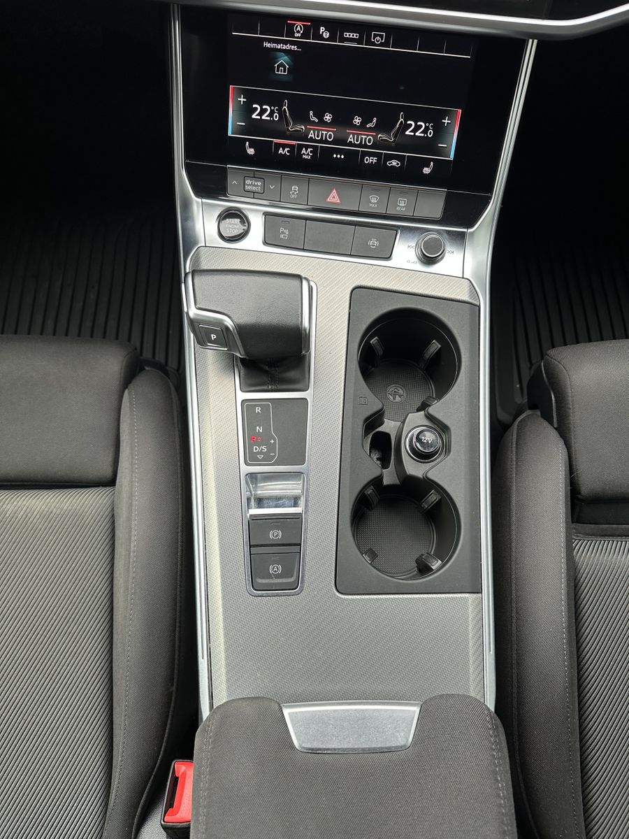 Fahrzeugabbildung Audi A6 Avant 40 TDI Sport NAV+LED+AHK+KAM+VCOCK+DSP