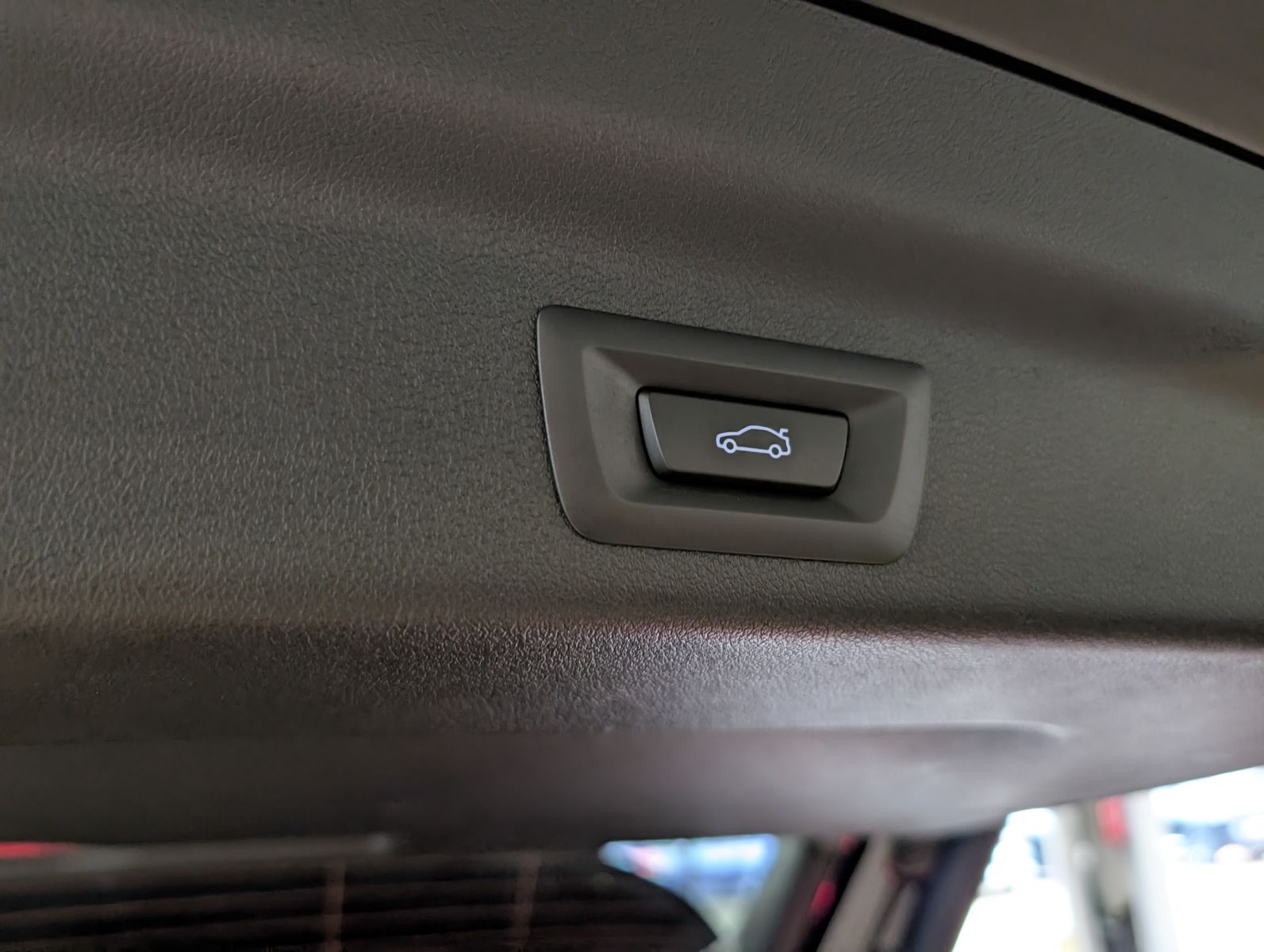 Fahrzeugabbildung BMW X1 18 d M-Sport Pano Premium-Travel-Paket AHK