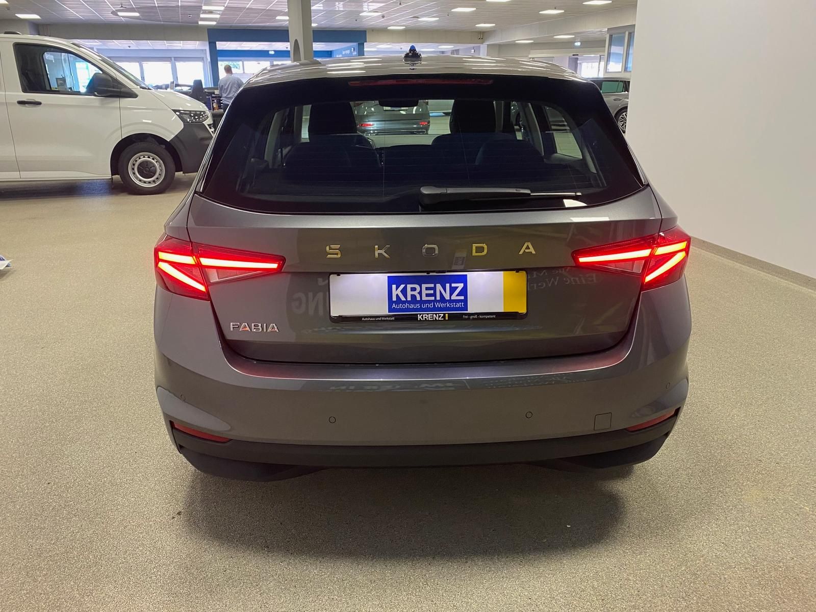 Fahrzeugabbildung SKODA Fabia Selection APP+KLIMA+RFK+PDC+SITZHEIZ+Andro