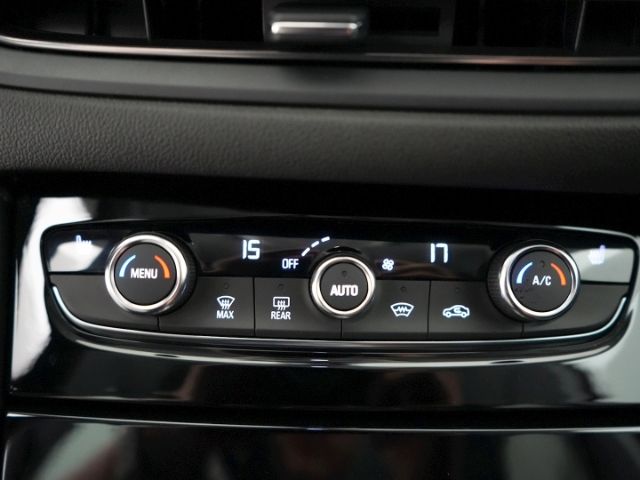 Grandland GS LINE PHEV AT+LED+NAVI+360 GRAD KAME