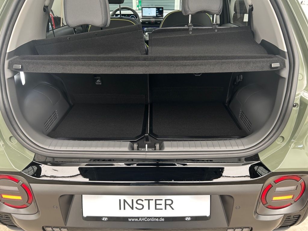Fahrzeugabbildung Hyundai INSTER Cross EV 49 kWh Prime 2xKlima AUT KlimaA