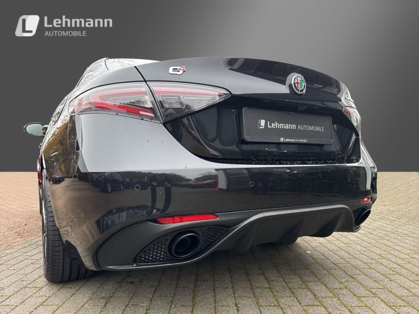 Fahrzeugabbildung Alfa Romeo Giulia Veloce Q4 2.0 Turbo - Panoramadach - Harm