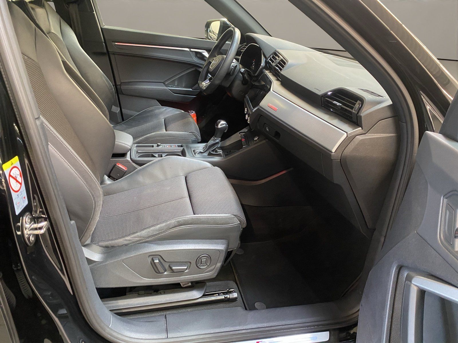 Audi Q3 - Bild 18