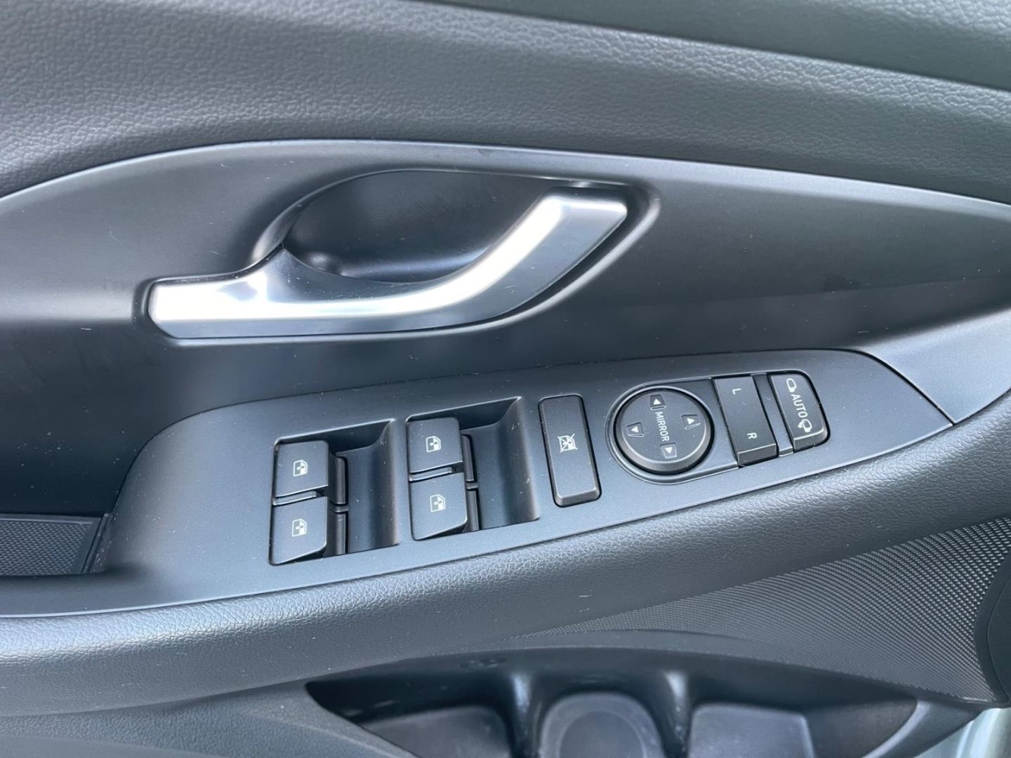 Fahrzeugabbildung Hyundai i30 1.0T Edition 30 DCT Allwetter Sitzheizung