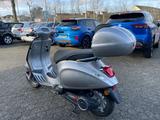 Piaggio Vespa Elettrica 70 LED/WENIG KM - Offers