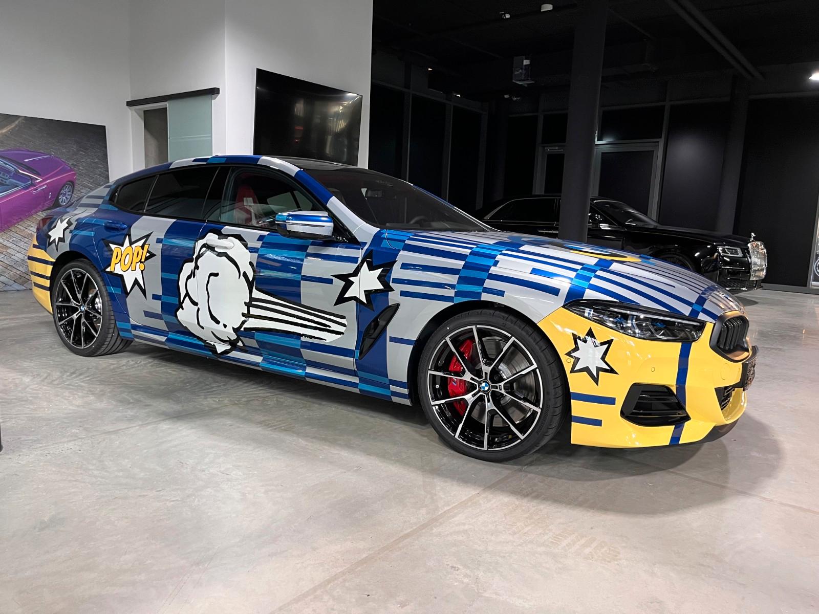 BMW M850 i xDrive SONDERMODELL "Jeff Koons 1 of 99"