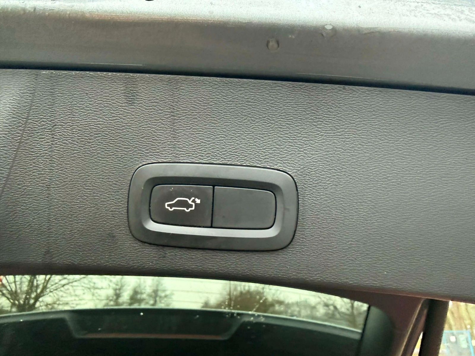 Fahrzeugabbildung Volvo XC40*Momentum*T4*AWD*360Grad*Connect*LED*SHZ*