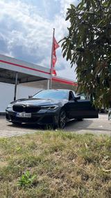 BMW 530d M Paket Lim. Scheckheft Vollaustattung  - BMW 530 in Lübeck