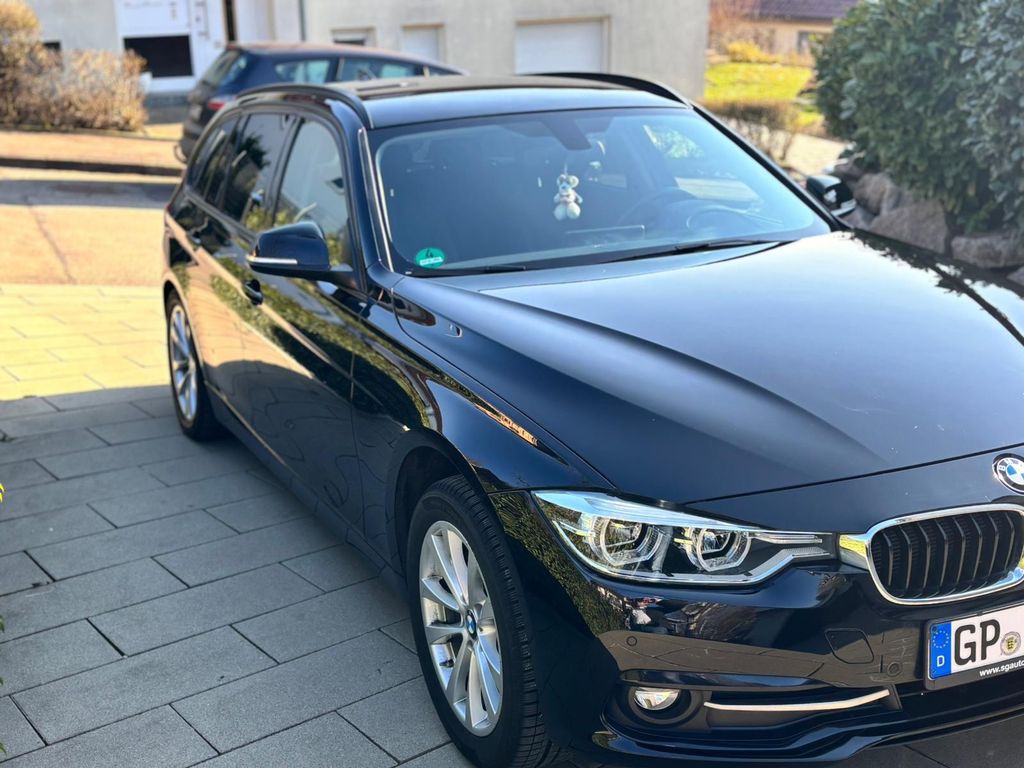 Image of BMW 320