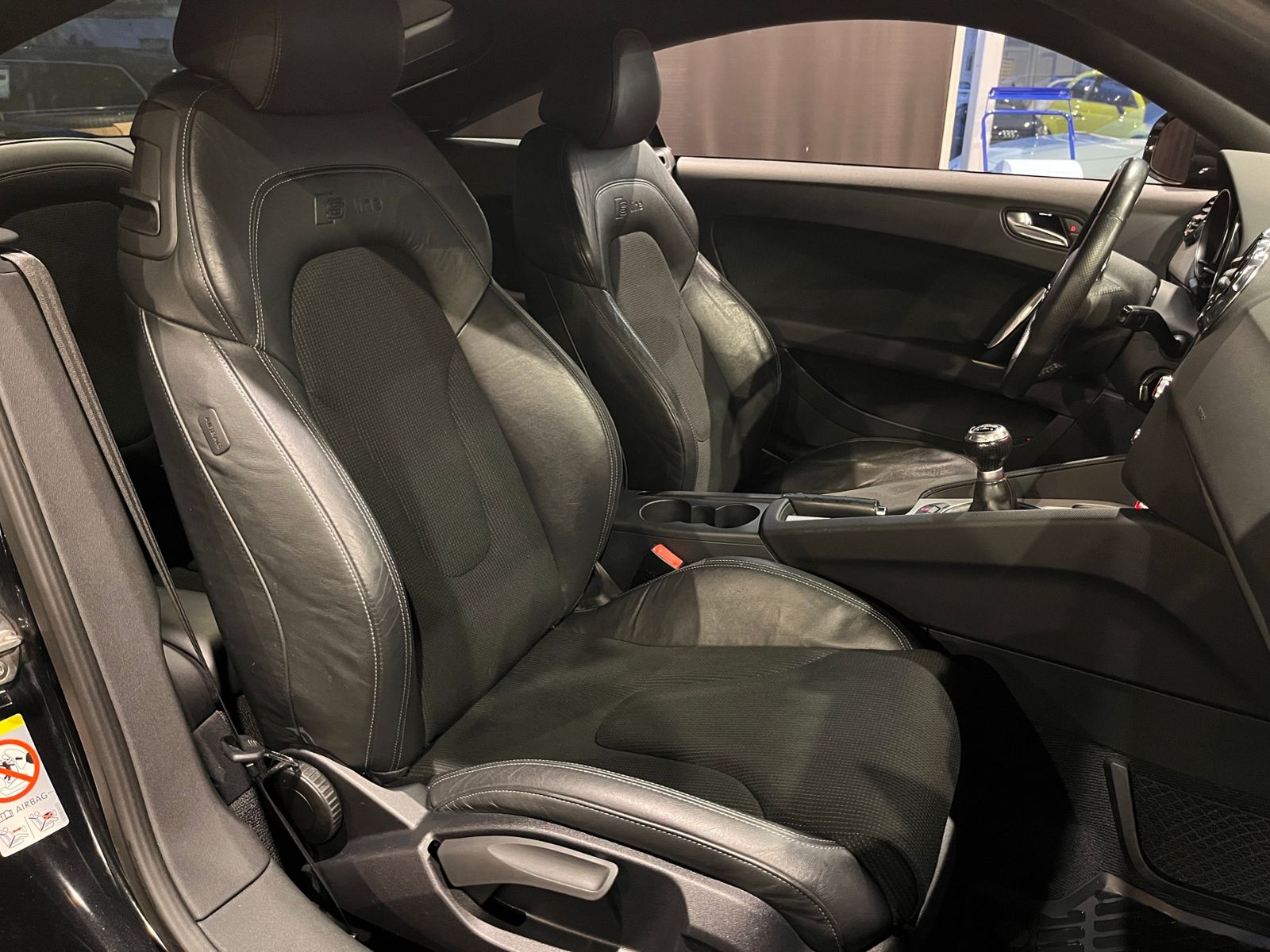 Fahrzeugabbildung Audi TT Coupe 1.8 TFSI S-Line XEN NAV SHZ