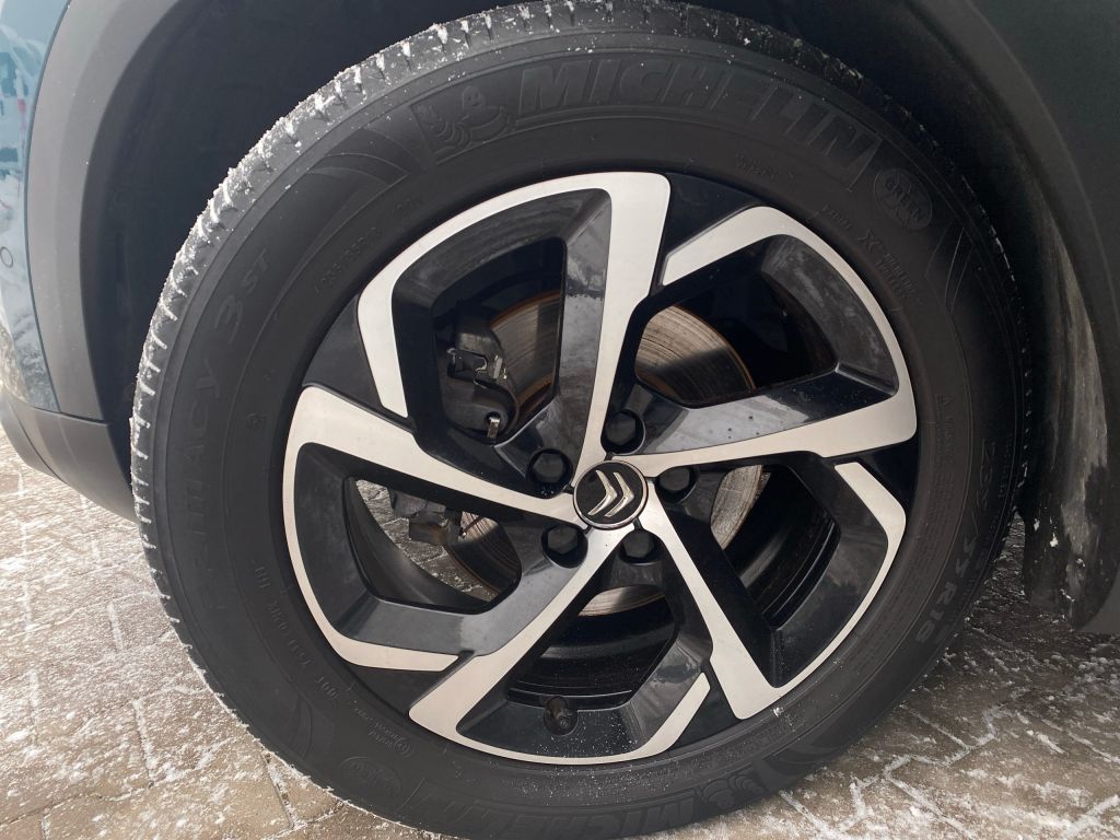 Fahrzeugabbildung Citroën C5 Aircross Pure Tech 180 S&S EAT8 SHINE *Automa