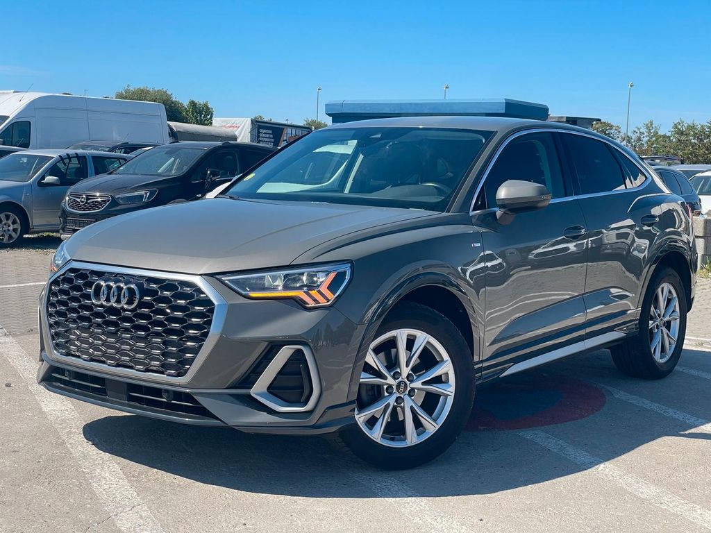 Image of Audi Q3