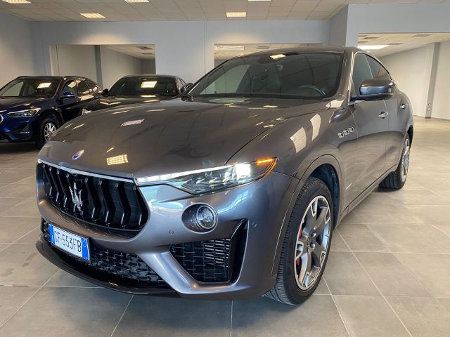 Maserati Levante Q4 3.0 350 CV V6 AWD Gransport