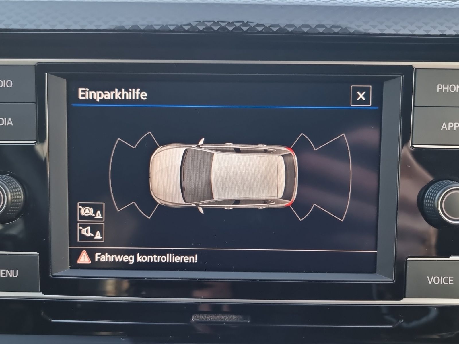 Fahrzeugabbildung Volkswagen Polo Life TSI LED SH PDC DAB+ WeConnect Klima