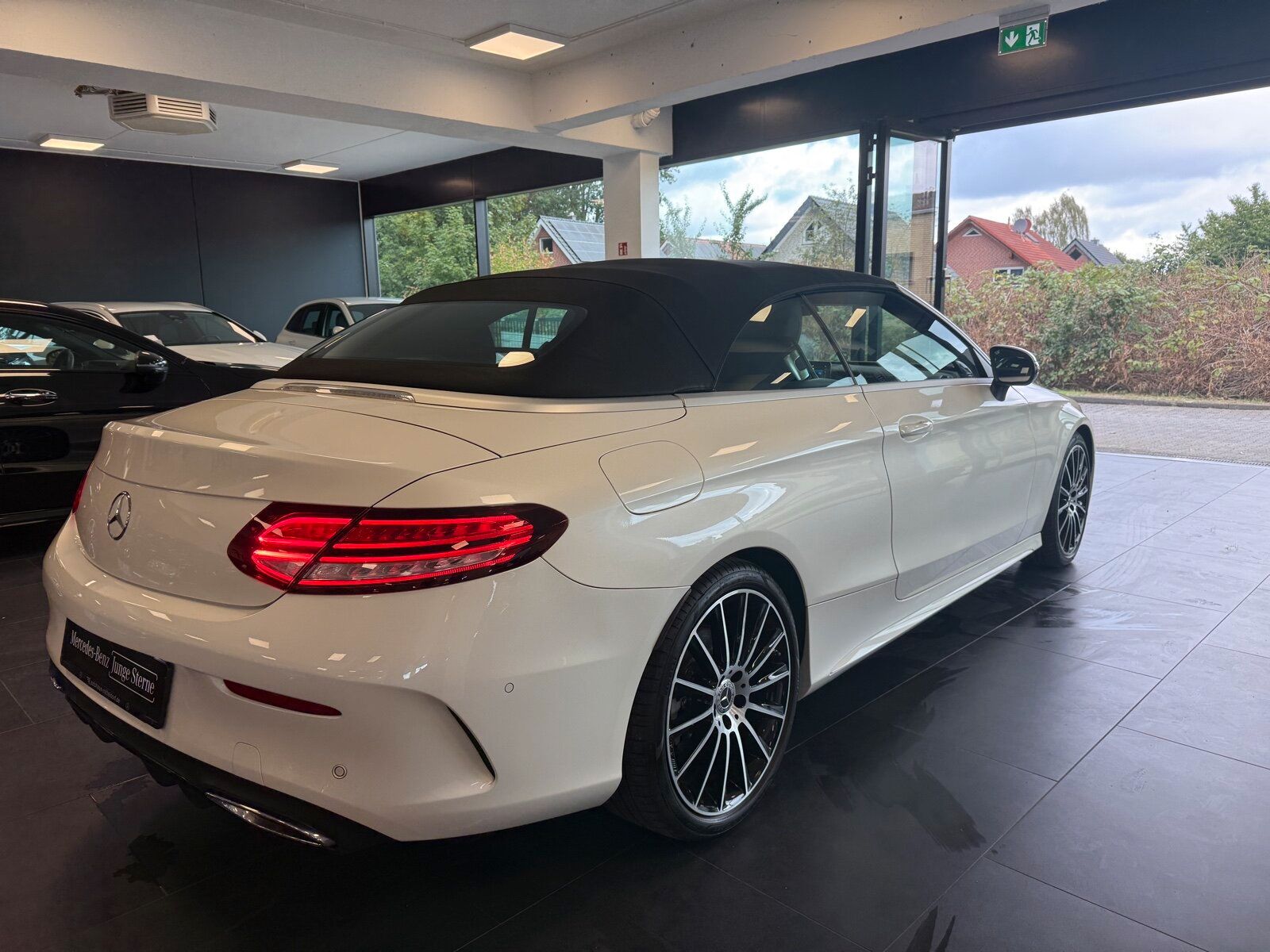 Mercedes-Benz C 300 d AMG NIGHT LED TWA NAVI 19 Zoll foto 4
