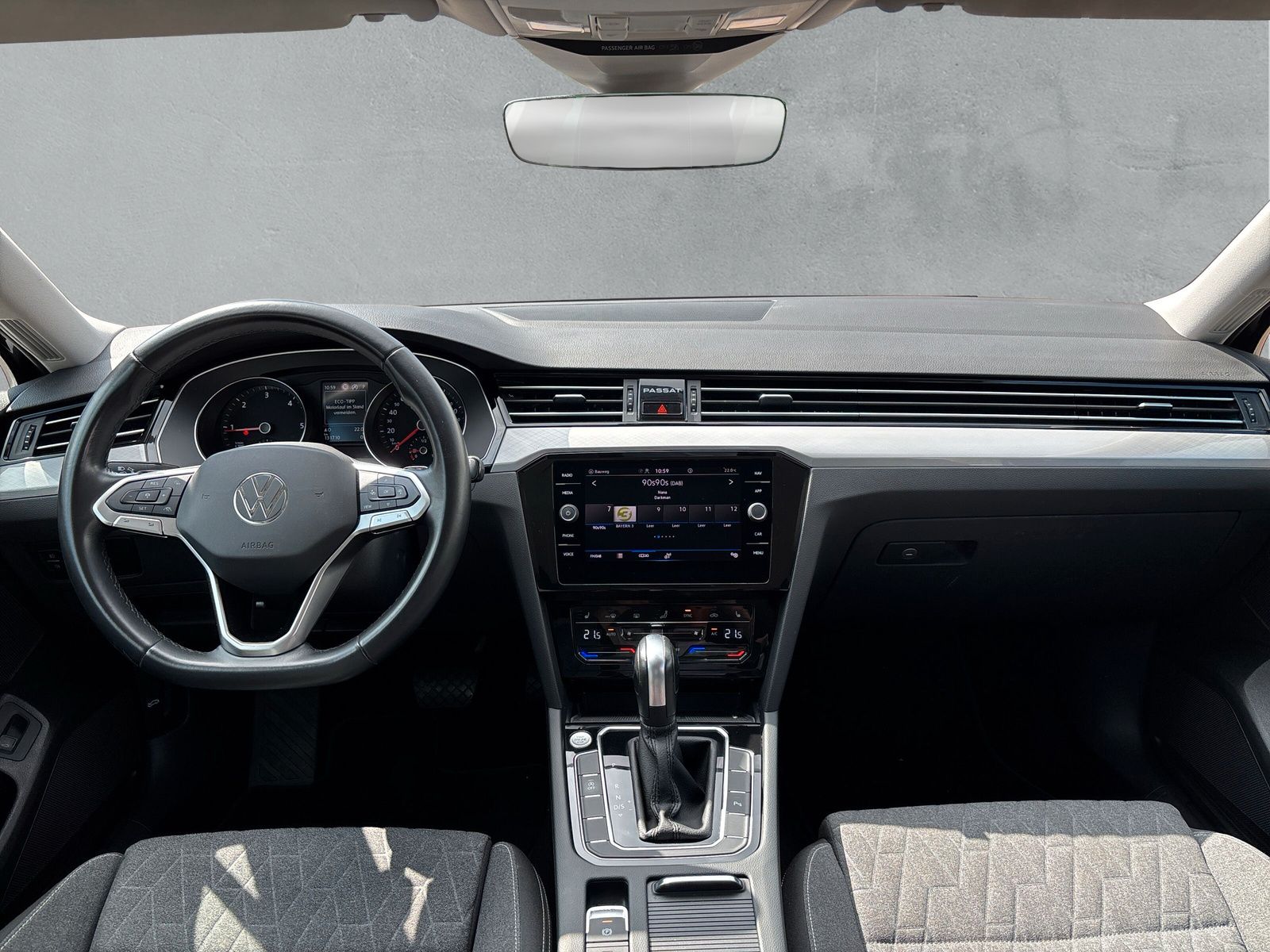 Fahrzeugabbildung Volkswagen Passat Variant Business 2.0 TDI DSG AHK RFK