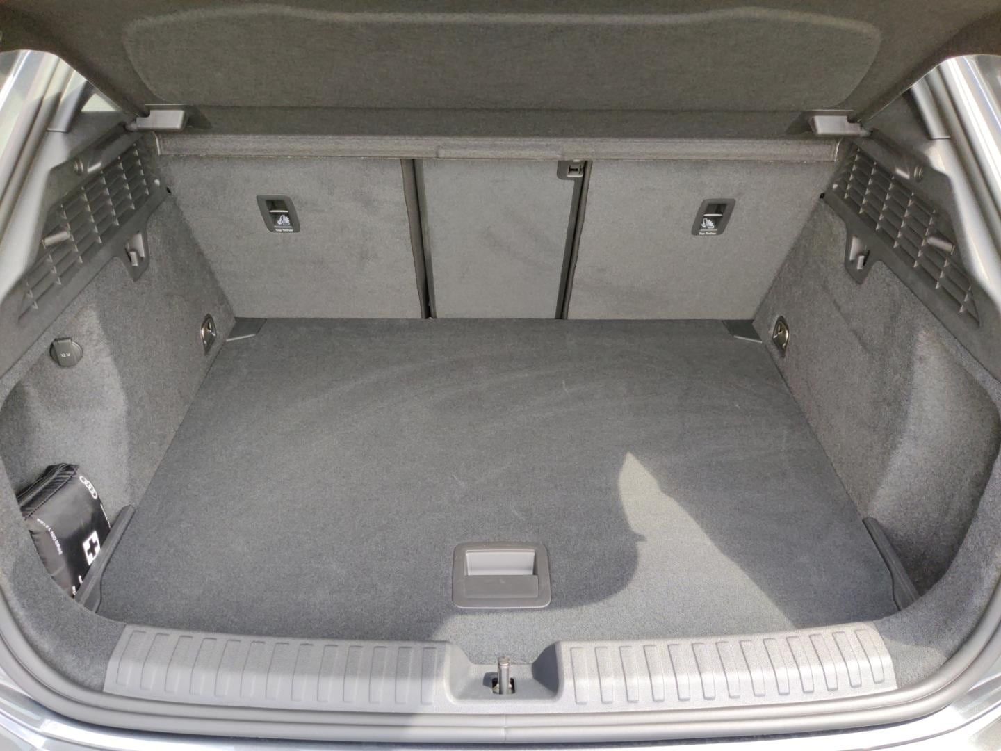 Fahrzeugabbildung Audi S3 Sportback S-Sportsitze Navi e. Sitz