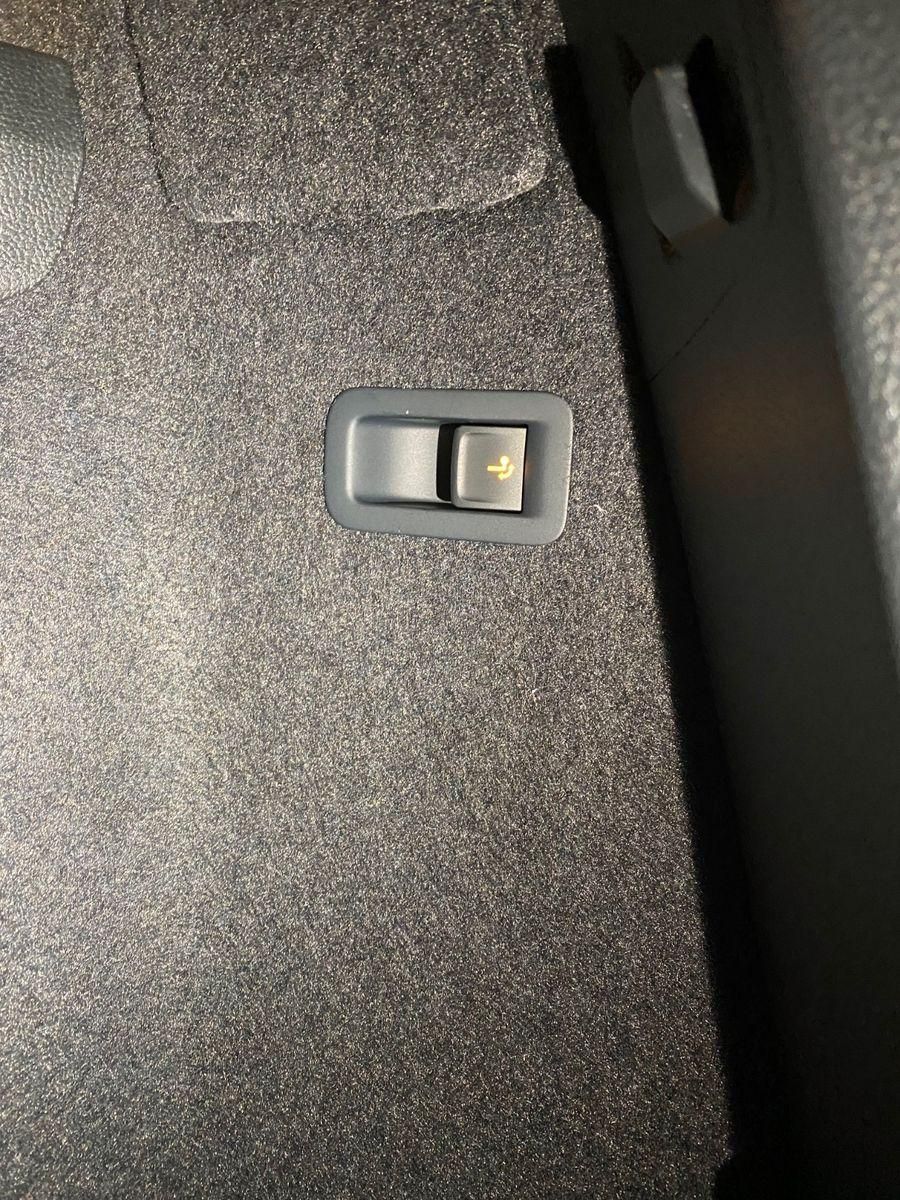 Fahrzeugabbildung SKODA Karoq 1.5 TSI DSG Selection+ACC+2030 Garantie+BC