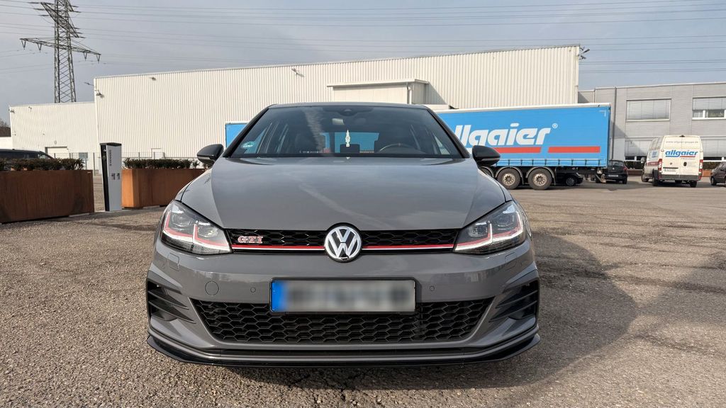 Image of Volkswagen Golf