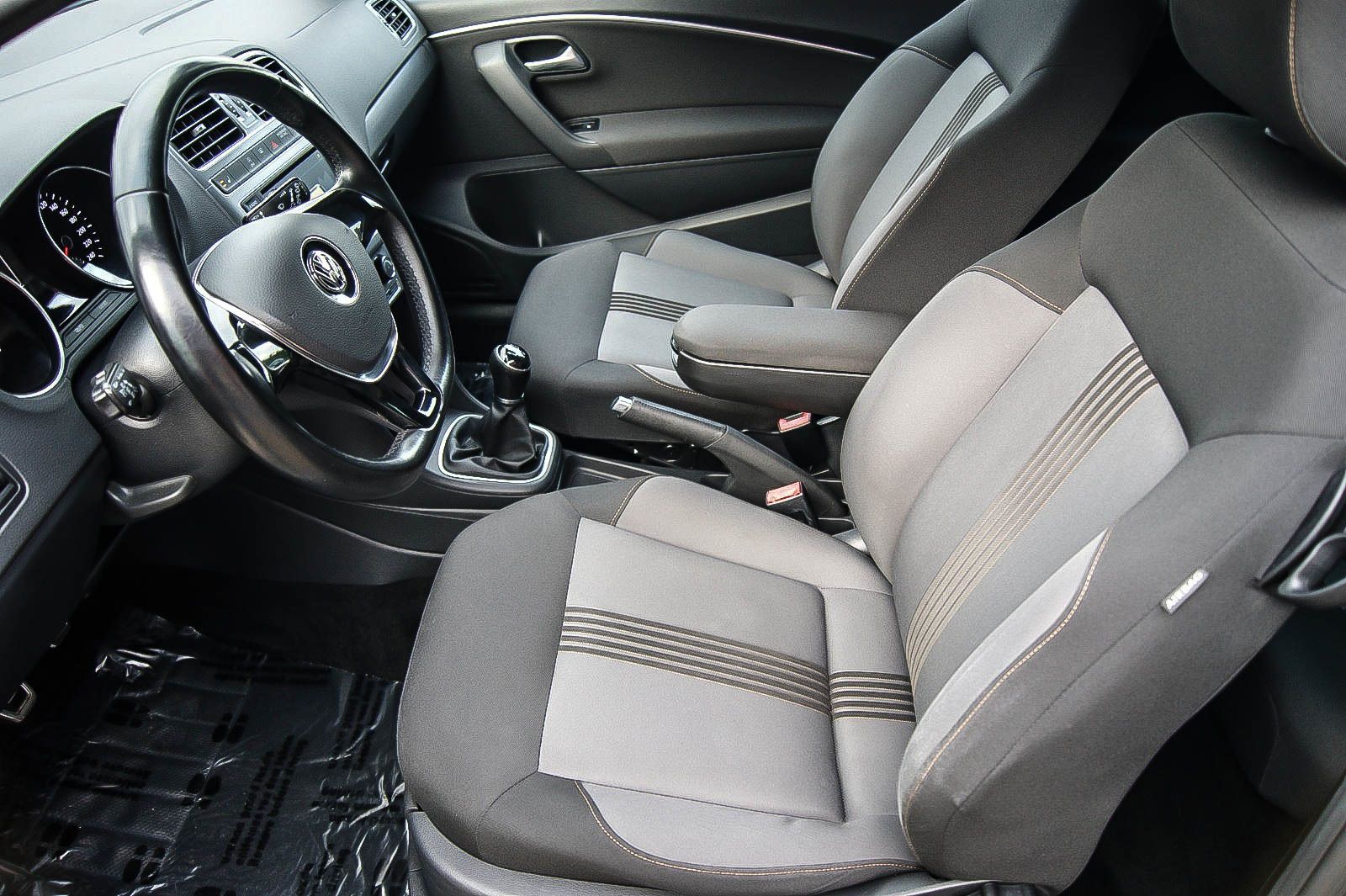 Fahrzeugabbildung Volkswagen Polo V 14TDI Allstar KLIMAAUTOMATIK TEMPOMAT PDC