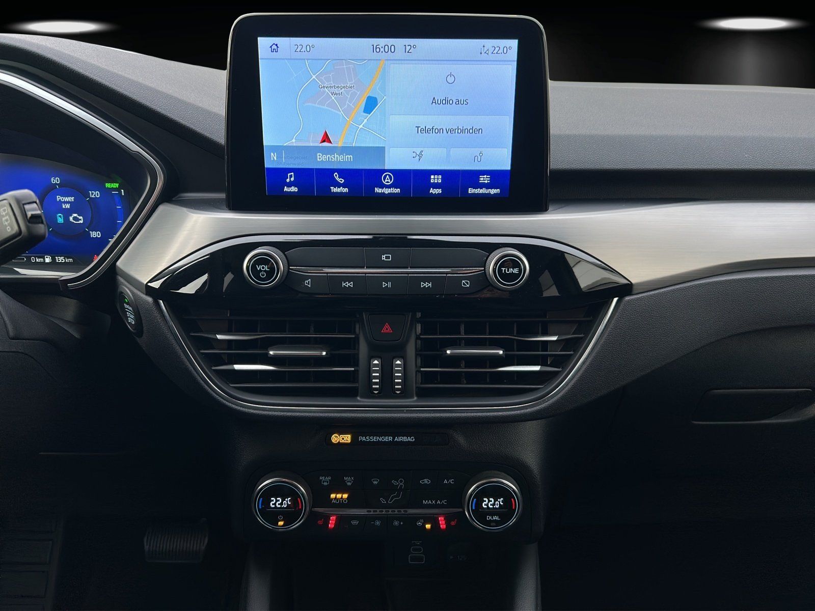 Fahrzeugabbildung Ford Kuga 2.5 PHEV Titanium X Aut./LED/ACC/KAMERA/B&O