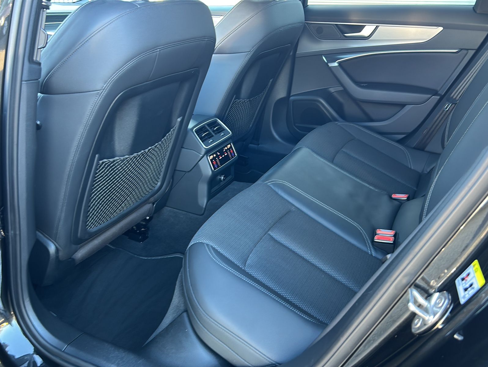 Fahrzeugabbildung Audi A6 Avant 50 TDI quattro S-Line Sport