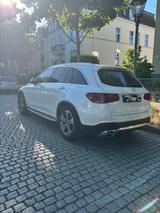Mercedes-Benz GLC 200 4M/Parktronic/SHZ/MBUX/EQ/PANO - Mercedes-Benz GLC 200 Gebrauchtwagen