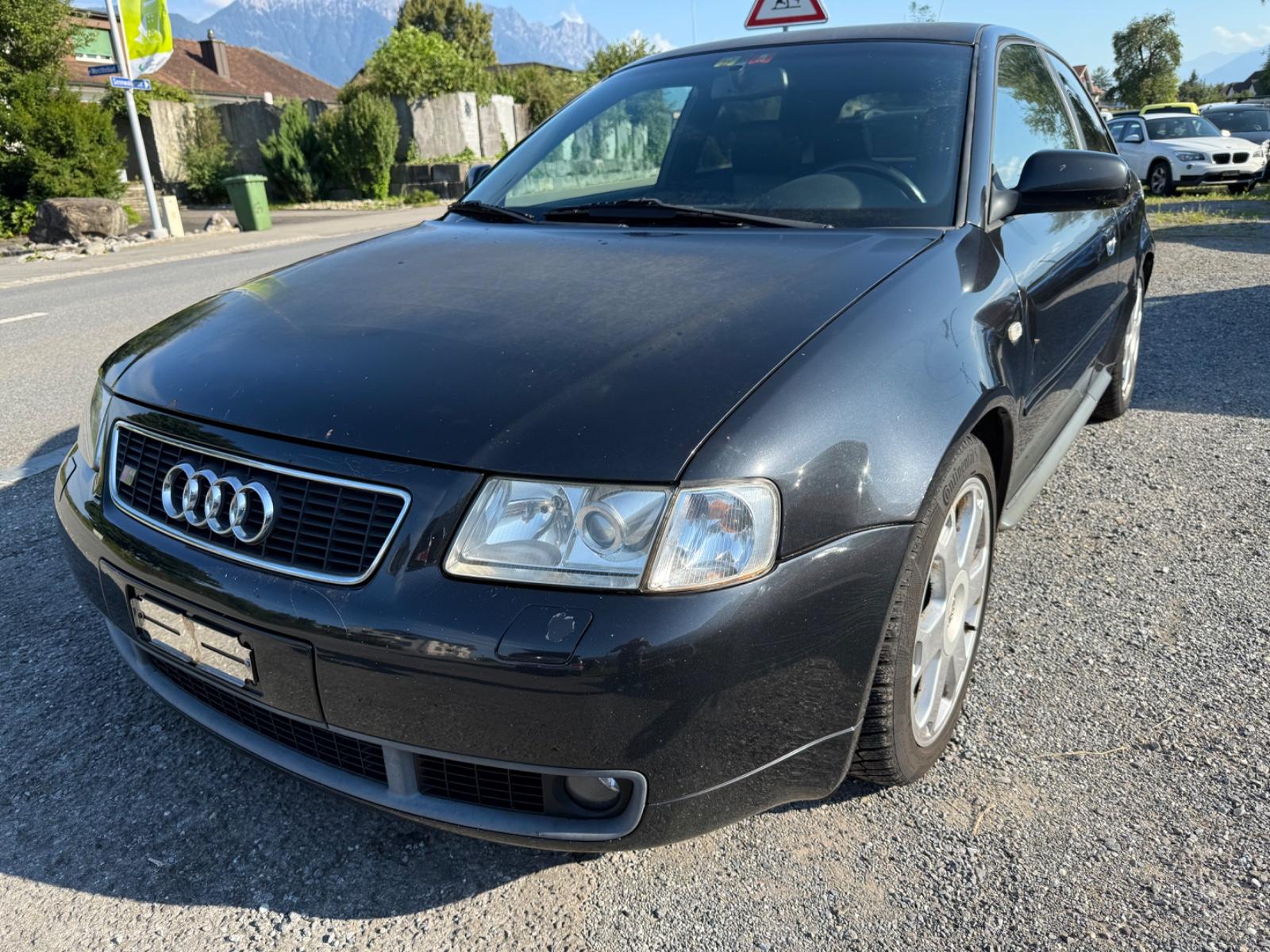 Audi S3 1.8 T quattro