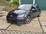 Volkswagen Golf VII Lim. GTI Performance BMT - gebrauchte Limousinen in Siegen