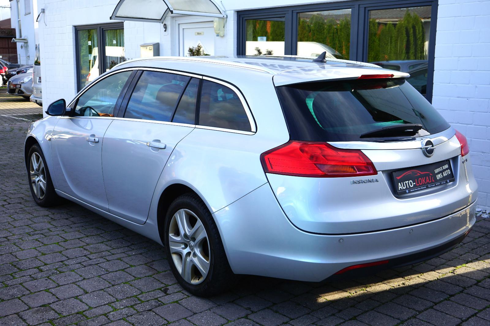 Opel Insignia A Spor Tourer Top Ausstattatung TÜV NEU