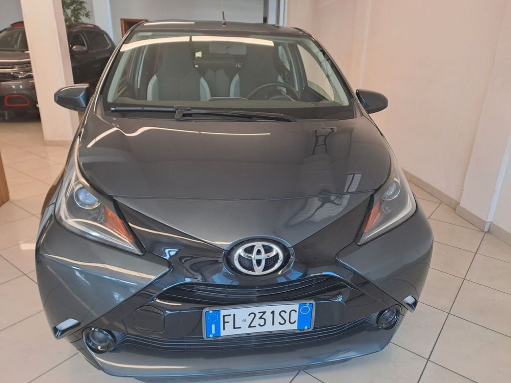 Image of Toyota Aygo (X)