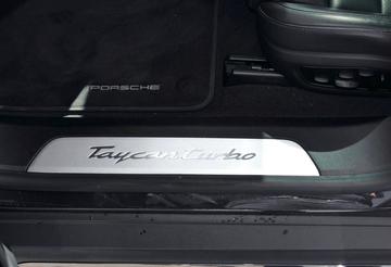 2020 Porsche TAYCAN 缩略图 18