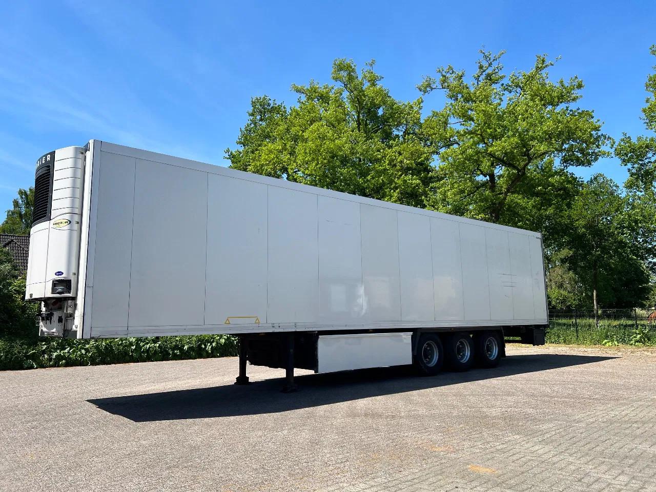 Krone Carrier vector NL trailer 8850 engine hours