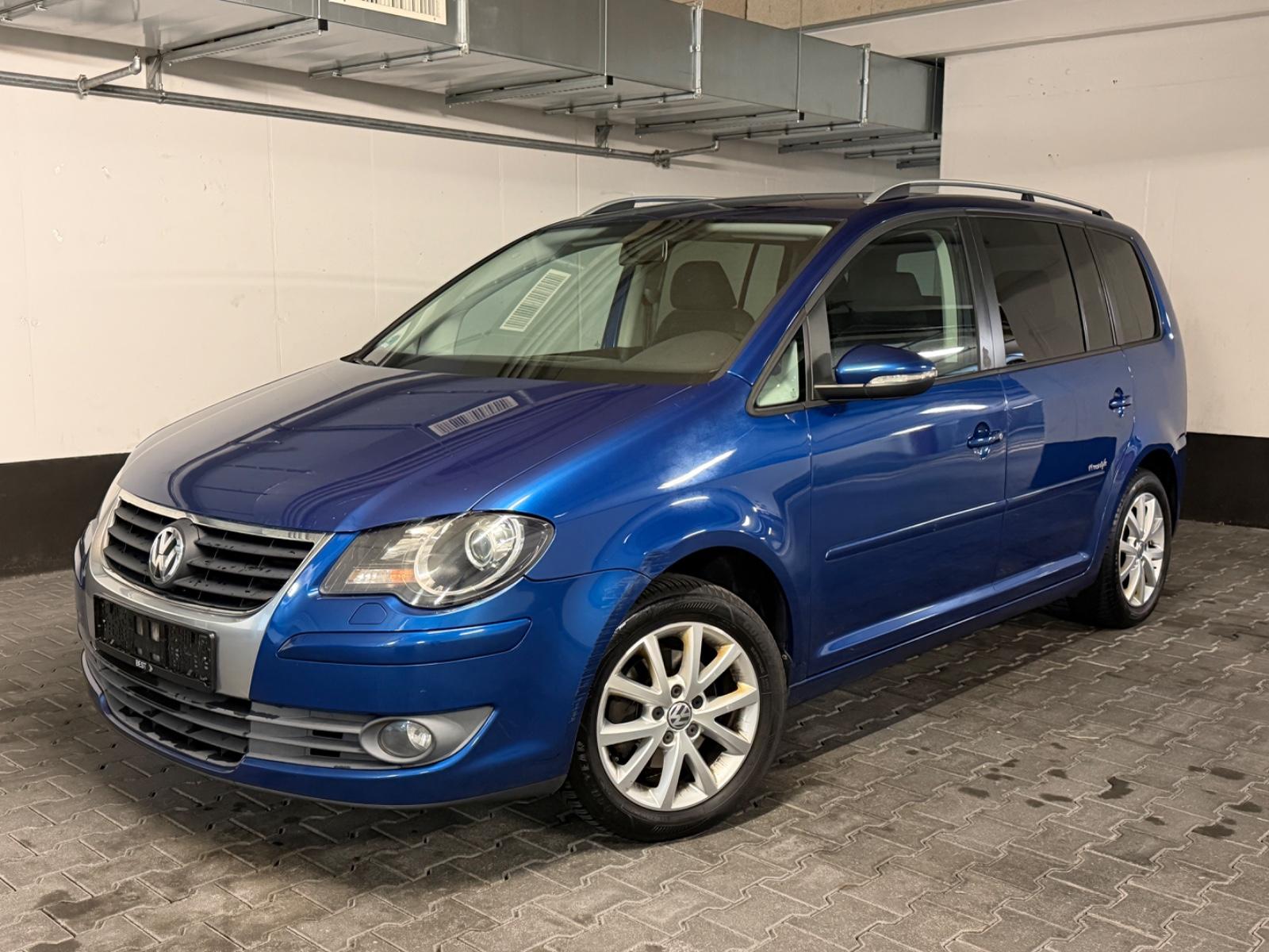 Volkswagen Touran 1.9TDI Freestyle 1.HAND~XENON~NAVI~AHK~