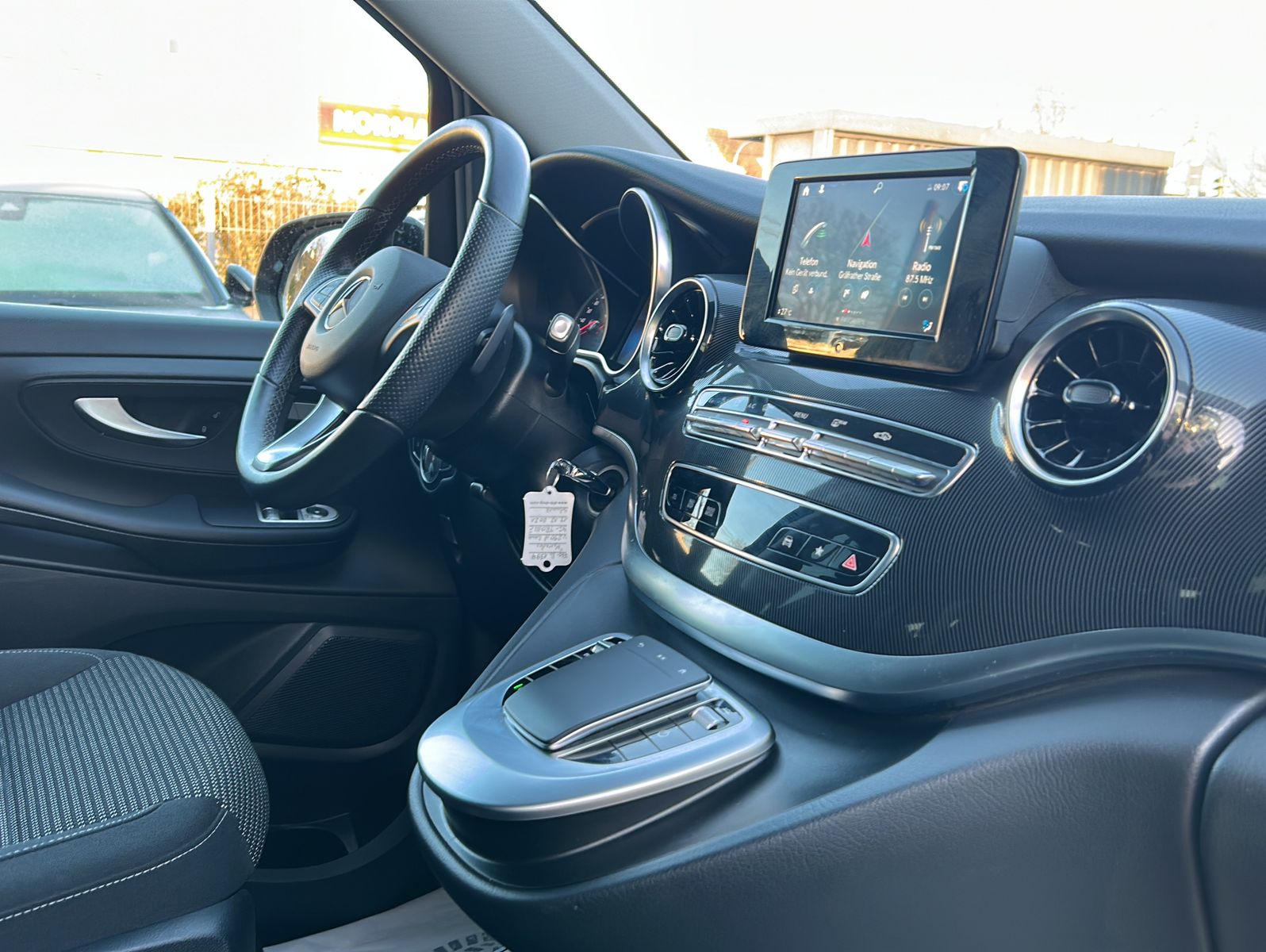 Fahrzeugabbildung Mercedes-Benz V 250 d lang 9G-TRONIC